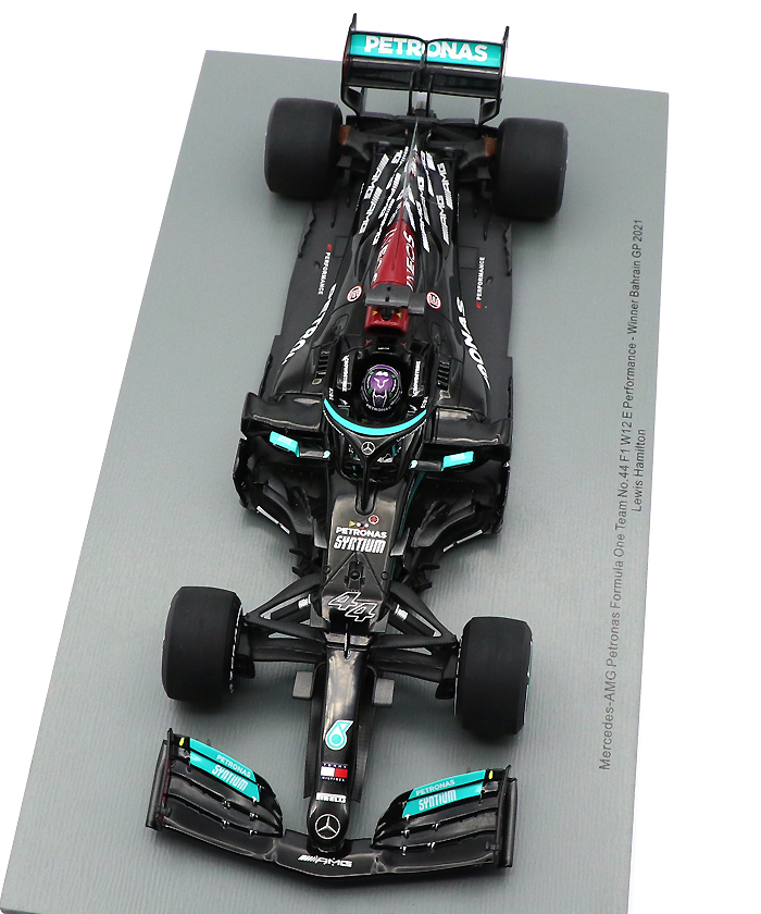 4 / メルセデス|1/18スケールスパーク 1/18スケール メルセデス AMG 