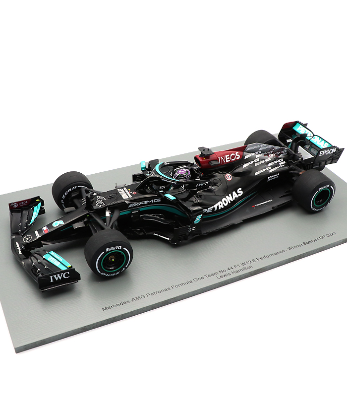4 / メルセデス|1/18スケールスパーク 1/18スケール メルセデス AMG 