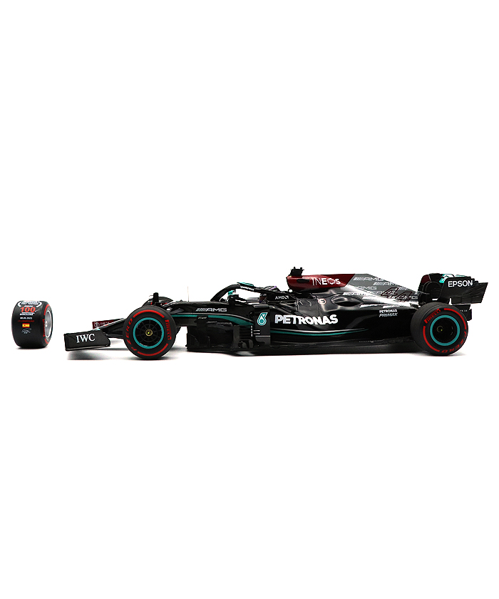 4 / メルセデス|1/18スケールミニチャンプス 1/18スケール メルセデスAMGペトロナスF1 W12 Eパフォーマンス ルイス・ハミルトン  2021年 スペインGP ポールポジション100回目 F1オフィシャルグッズストア EURO SPORTS公式通販