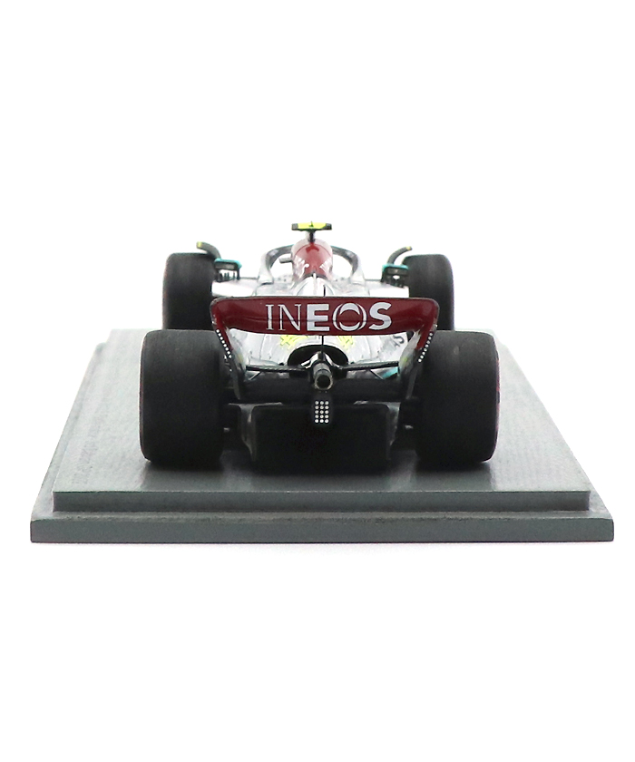 4 / メルセデス|1/43スケールスパーク 1/43スケール メルセデス AMG ペトロナス F1 W13 E パフォーマンス ルイス・ハミルトン  2022年 バーレーンGP 3位入賞 F1オフィシャルグッズストア EURO SPORTS公式通販