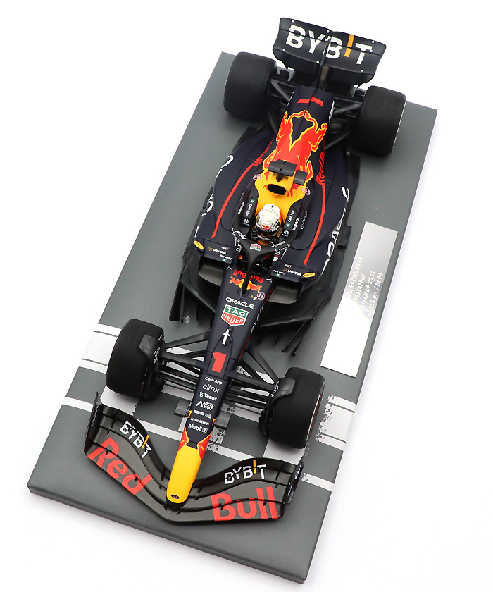スパーク 1/18 レッドブルRB18 日本グランプリ優勝 フェルスタッペン スパーク 1/18 レッドブルRB18 日本グランプリ優勝 フェルスタッペン