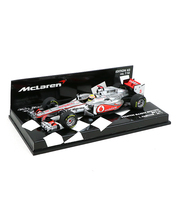 【海外並行品】ミニチャンプス 1/43 ボーダフォン マクラーレン メルセデス MP4-26 ルイス・ハミルトン 201…