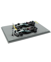 スパーク 1/64スケール メルセデス AMG ペトロナス F1 W15 E パフォーマンス ハミルトン / ラッセル …