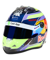 シューベルト 1/2スケール アイザック・ハジャー 2025年 VISA CASH APP RB F1 チーム ヘルメット 