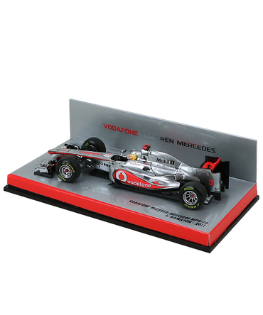 【海外並行品】マクラーレンチーム別注 ミニチャンプス 1/43スケール ボーダフォン マクラーレン メルセデス MP4-26 ルイス・ハミルトン　2011年