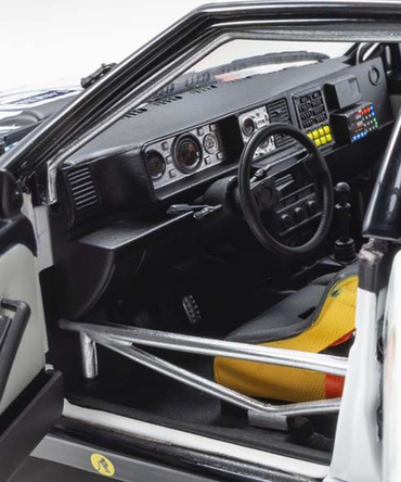 【30%オフセール】京商 1/18スケール ランチア デルタ HF 4WD No.6 チームランチア マルティニ 1987年 モンテカルロ ラリー /msl