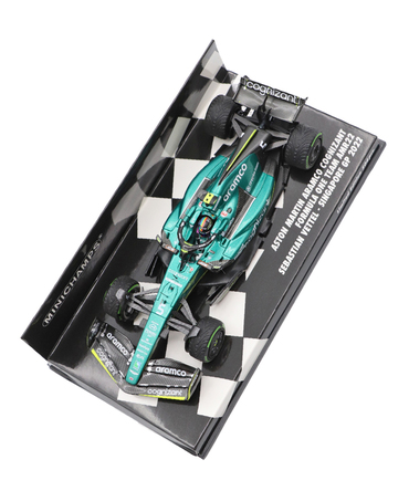 ミニチャンプス 1/43スケール アストンマーティン アラムコ コグニザント F1チーム AMR22 セバスチャン･ベッテル 2022年 シンガポールGP /msl