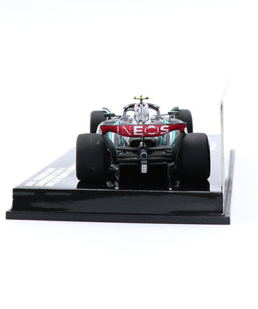 ミニチャンプス 1/43スケール メルセデス AMG ペトロナス F1 W15 E パフォーマンス ルイス・ハミルトン 2024年 /24f1m