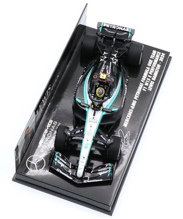 ミニチャンプス 1/43スケール メルセデス AMG ペトロナス F1 W15 E パフォーマンス ルイス・ハミルトン 2024年 /24f1m