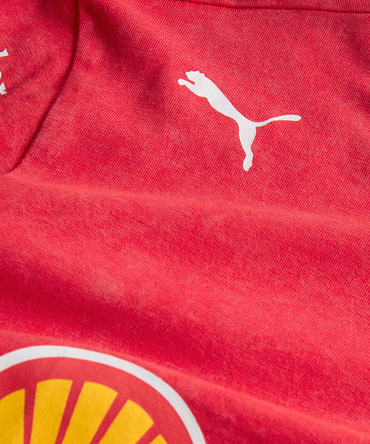 【50%オフセール】PUMA スクーデリア フェラーリ SF チーム デザート サン ラスベガス Tシャツ 2024 /TM-W