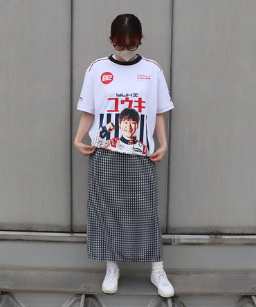 【8月上旬入荷予約受付中】角田裕毅 x オラクル レッドブル レーシング 日本限定 Tシャツ (2025年日本GP仕様)  /FN-W/ARB/JPL