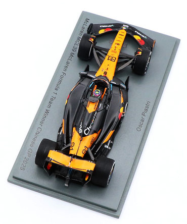 スパーク 1/43スケール マクラーレン F1 チーム MCL39 オスカー・ピアストリ 2025年 中国GP 優勝 ピットボード付き/25f1m