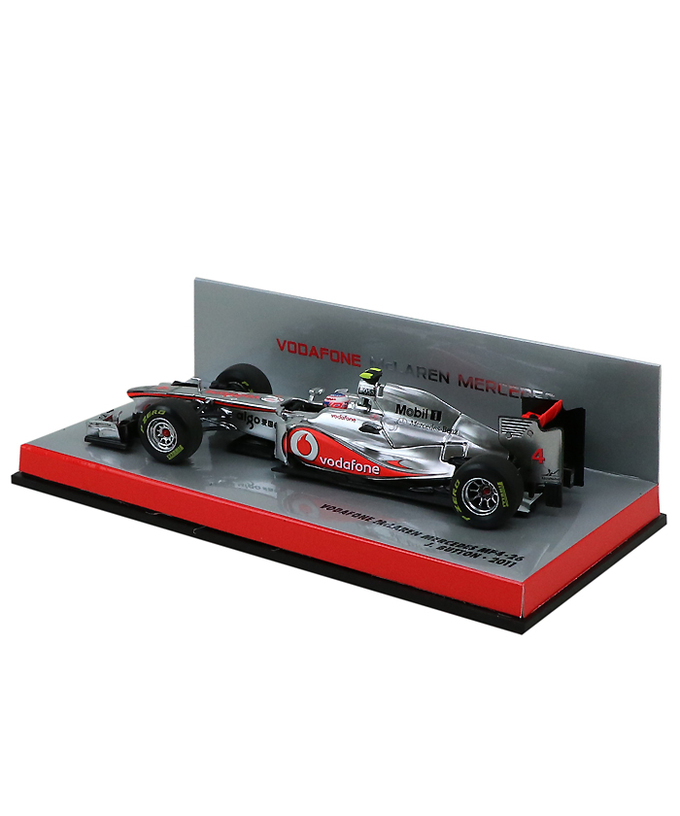 【海外並行品】マクラーレンチーム別注 ミニチャンプス 1/43スケール ボーダフォン マクラーレン メルセデス MP4-26 ジェンソン・バトン　2011年拡大画像