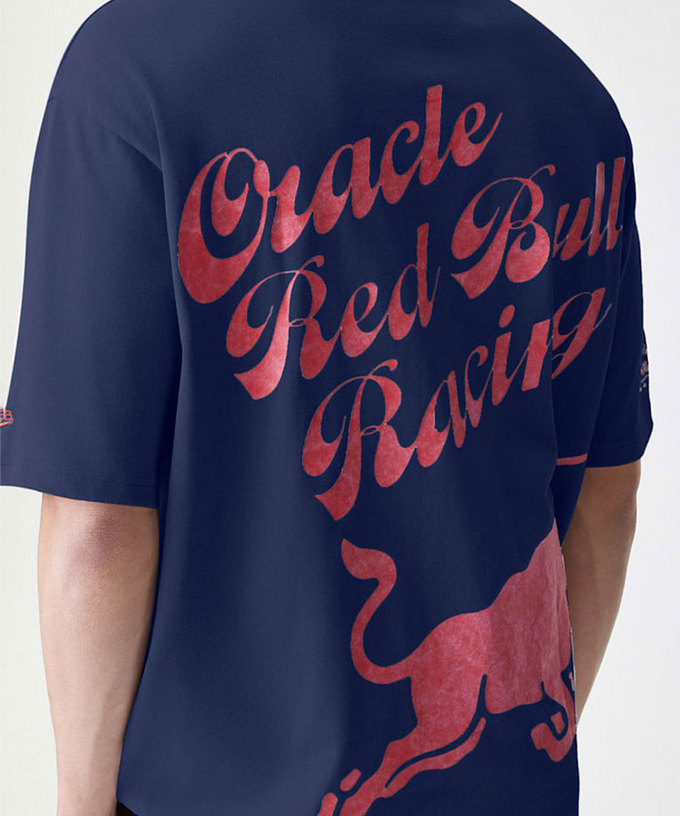 オラクル レッドブル レーシング NewEra バックグラフィック オーバーサイズ Tシャツ ネイビー 2025拡大画像