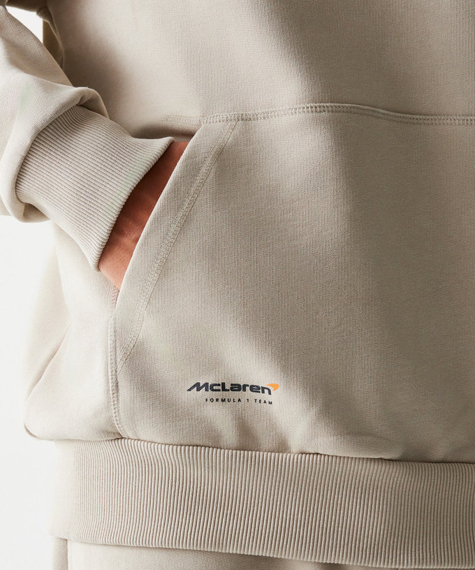  マクラーレン F1 チーム NewEra WRDMARK OS フーディー ベージュ拡大画像