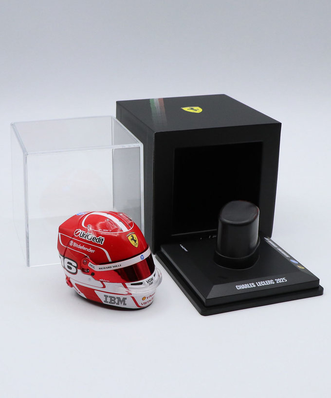 ルックスマート 1/5スケール シャルル・ルクレール フェラーリ 2025年  ヘルメット拡大画像