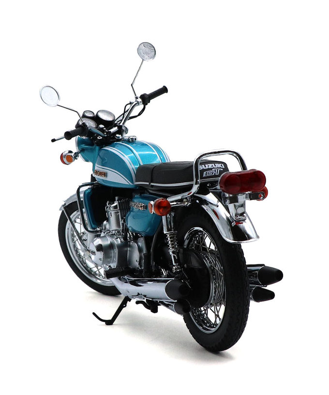 ミニチャンプス 1/12スケール スズキ  GT 750 1972年 グリーン 拡大画像
