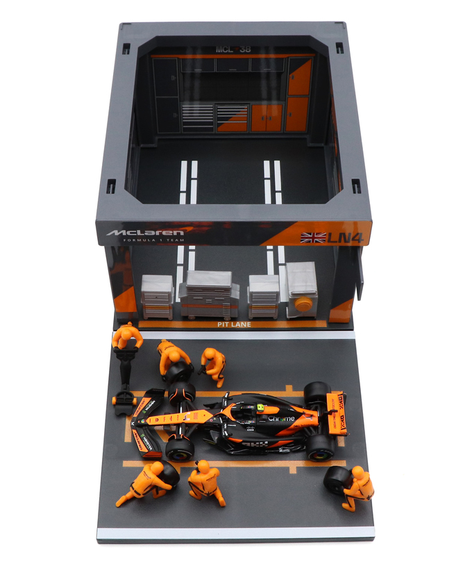 ブラゴ 1/43スケール マクラーレン F1 MCL38  ランド・ノリス ジオラマ ピットストップセット拡大画像