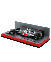 【海外並行品】マクラーレンチーム別注 ミニチャンプス 1/43スケール ボーダフォン マクラーレン メルセデス MP4-26 ジェンソン・バトン　2011年