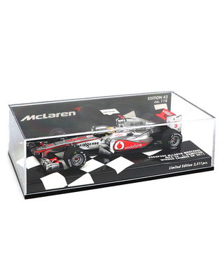 【海外並行品】ミニチャンプス 1/43スケール ボーダフォン マクラーレン メルセデス MP4-26 ルイス・ハミルトン 2011年中国GP優勝