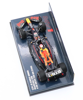 ミニチャンプス 1/43スケール オラクル レッドブル レーシング ホンダ RB19 マックス・フェルスタッペン 2023年 スペインGP 優勝 /ARB/23f1m/msl