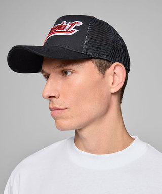 FORMULA 1 レガシー トラッカー キャップ