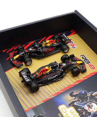 ブラゴ 1/43スケール マックス・フェルスタッペン 4タイム ワールドチャンピオン セット