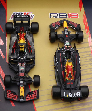 ブラゴ 1/43スケール マックス・フェルスタッペン 4タイム ワールドチャンピオン セット