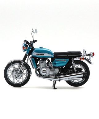 ミニチャンプス 1/12スケール スズキ  GT 750 1972年 グリーン 