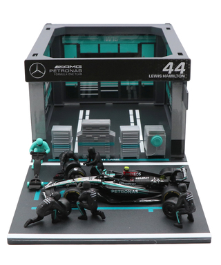 ブラゴ 1/43スケール メルセデス AMG ペトロナス F1 W15 ルイス・ハミルトン ジオラマ ピットストップセット